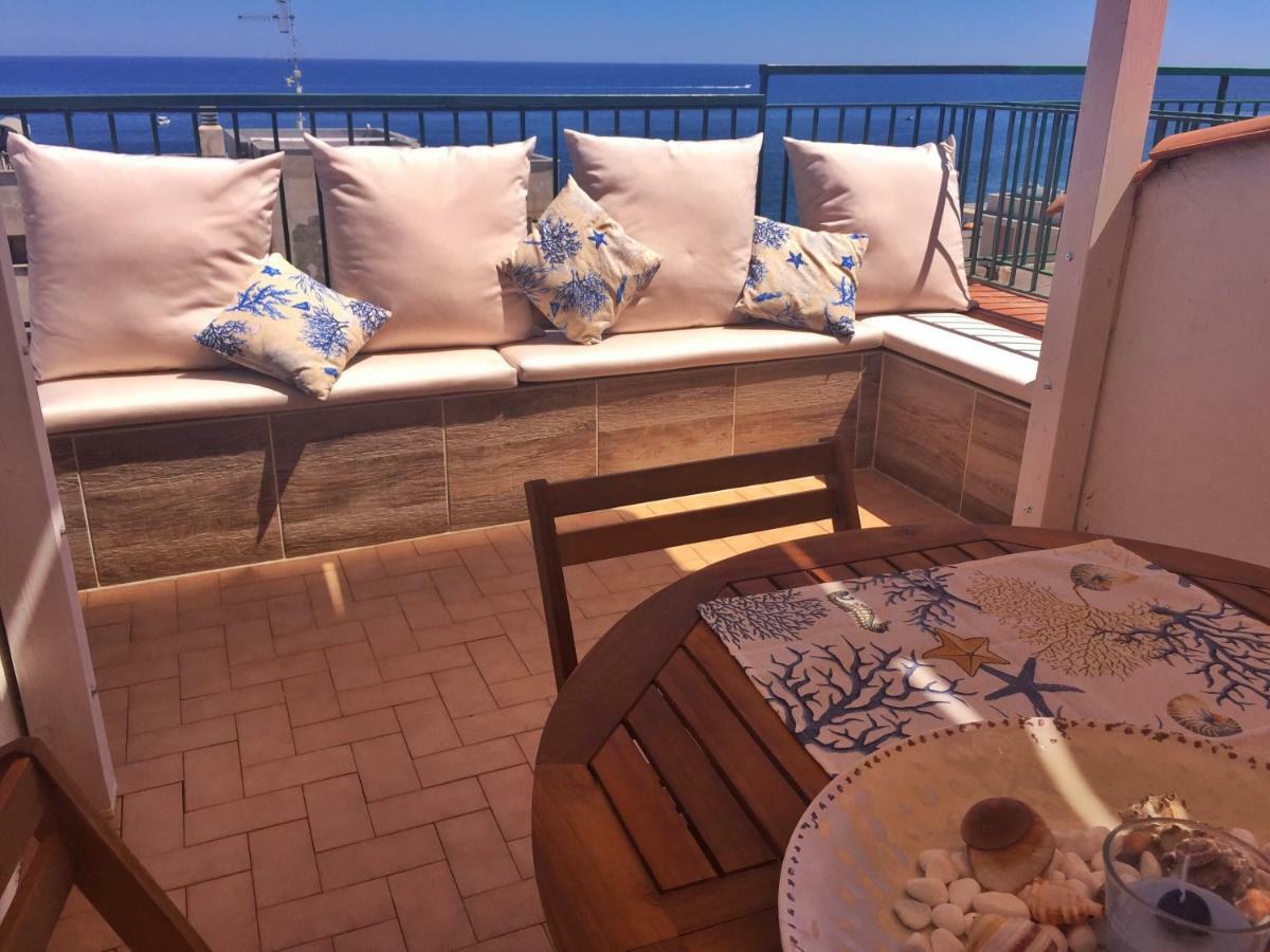 Suite Sul Mare Mascali Eksteriør billede